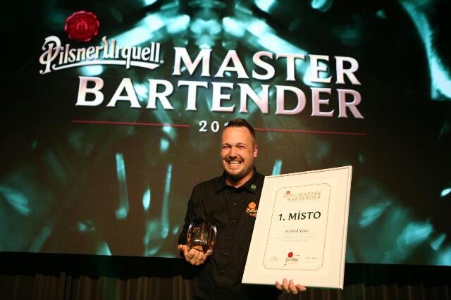 Vítězem soutěže Pilsner Urquell Master Bartender pro nejlepší výčepní, kterou každoročně pořádá Plzeňský Prazdroj, se stal Richard Máša z brněnské restaurace Tusto