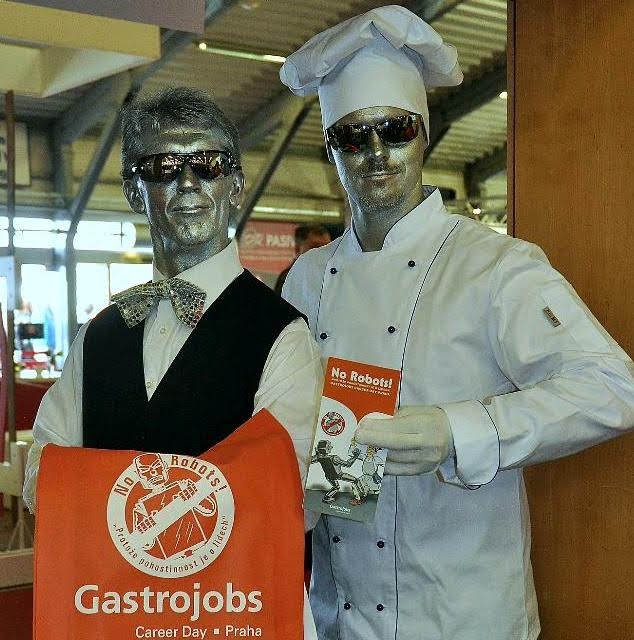 Roboti nás v gastronomii nenahradí, ale tihle naši živí roboti na GastroJobs Career Day měli velký úspěch ?!