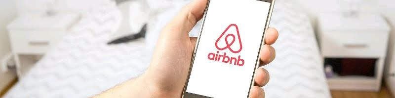 Provozovatel Airbnb uškrtil hosta, neměl na zaplacení