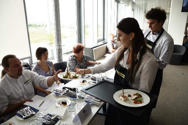 Na konci srpna proběhl v prostorách MAKRO Akademie 2. ročník soutěže Nejlepší kuchař roku ve společném stravování