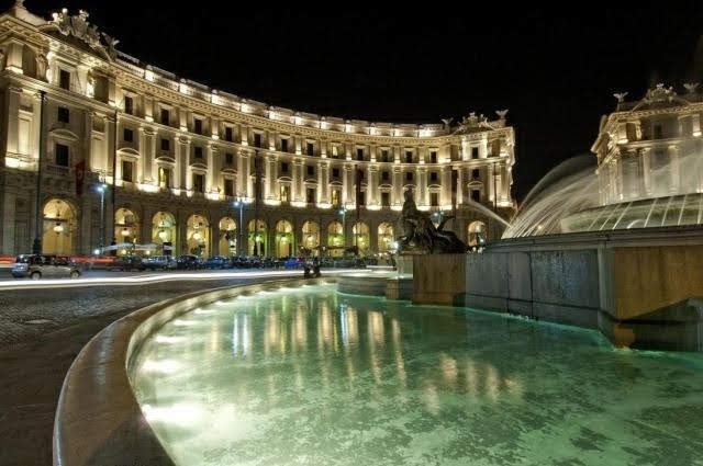 Hotel Palazzo Naiadi Roma.jpg