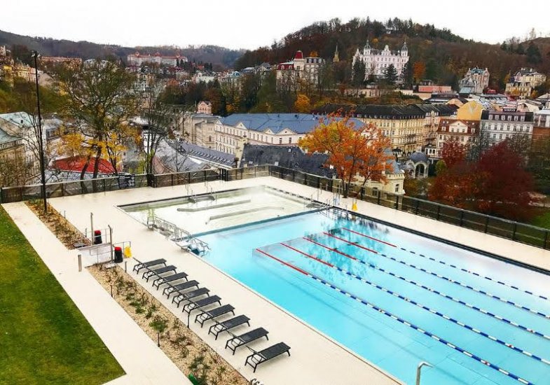 Venkovní bazén hotelu Thermal