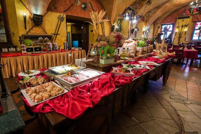 Rytířský sál Pytloun Stará Zbrojnice Hotelu Prague.jpg Rytířský sál Pytloun Stará Zbrojnice Hotelu Prague