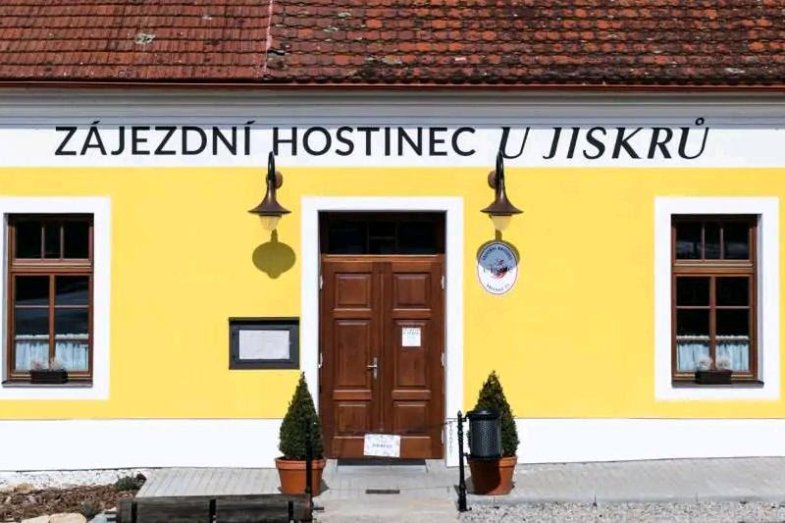 Nejvýše se z Jihočeského kraje v hodnocení umístil Zájezdní hostinec U Jiskrů .jpg Nejvýše se z Jihočeského kraje v hodnocení umístil Zájezdní hostinec U Jiskrů