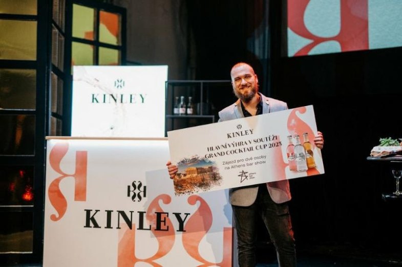 Vítězem Kinley Grand Cocktail Cup se stal Jarda Jeřábek